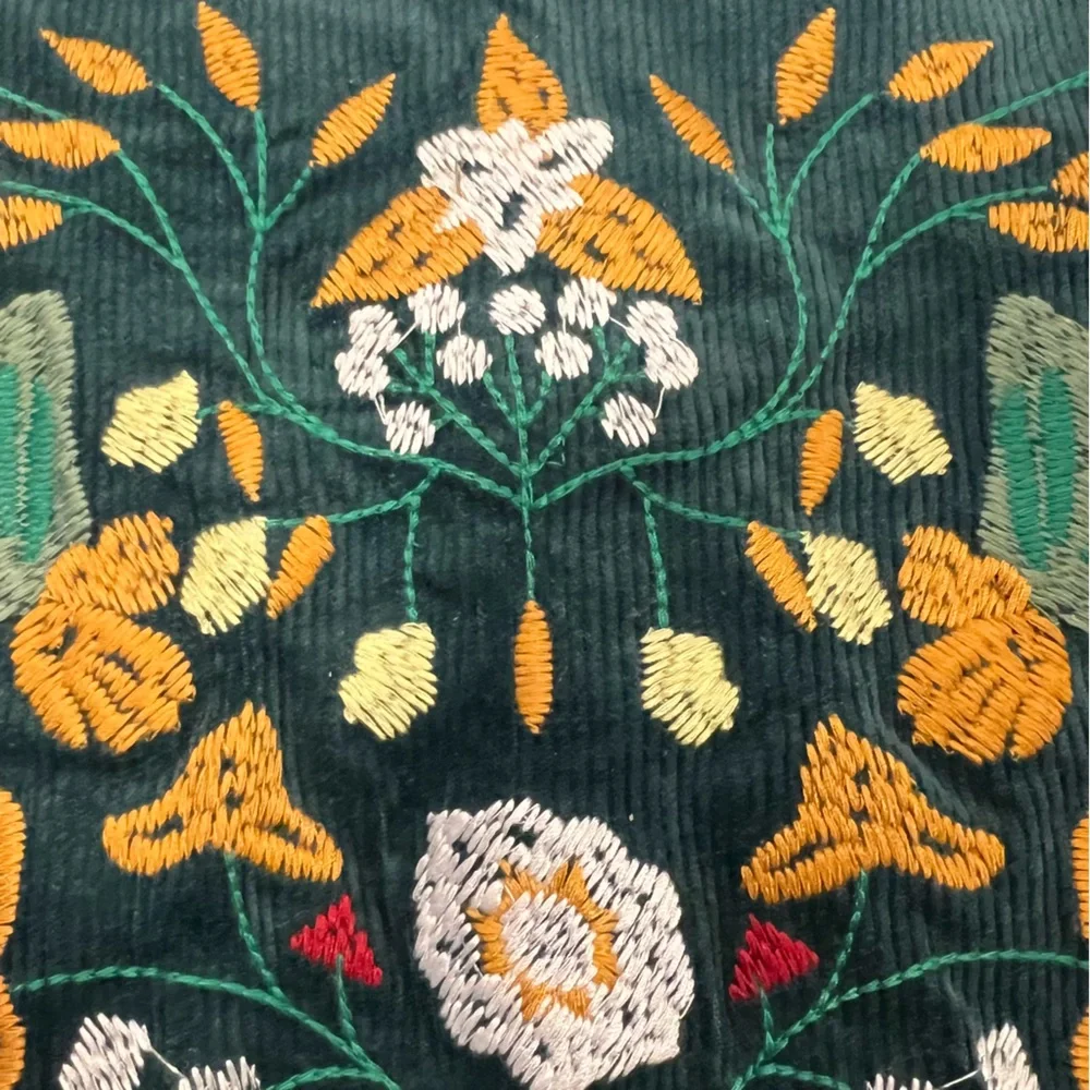 New Simplee Green Corduroy Embroidered Skirt sz M‎